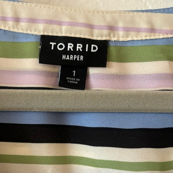 Torrid Harper Top - Picture 3 of 4